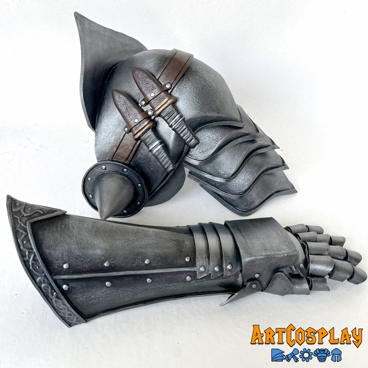 Rüstung Undead Legion Set Dark Souls III - Schulterpanzer und Armschienen. Auftragsarbeit für Cosplay Requisiten.