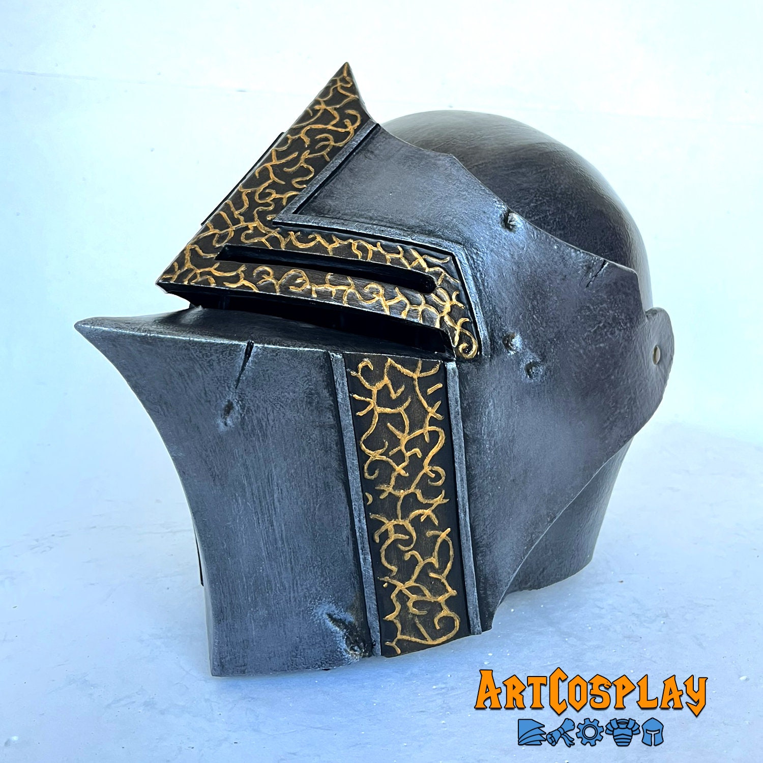 Helmet Fallen Knight Dark Souls III. Custom cosplay props commissions.