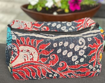 Kantha Cosmetic Organizer Bag, Kantha Pouch, Toiletry Bag, Makeup Travel Bag, CosmeticPouch, Vintage Kantha Accessories, Kantha Toiletry Bag