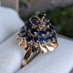Exclusive Vintage 18k Gold Ring with Natural Blue Sapphires – A True Masterpiece of Jewelry Art, Free Size Adjustment
