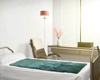 Medical Sheepskin Rectangular Bed Pad – Medical Sheepskin Underlay - Reduce Pressure sores -  Emerald | Sheepskin – Washable - 30"x60"