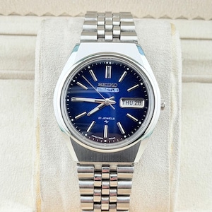 Vintage Seiko 5 Automatic Men's Watch: Navy Blue Actus Dial, Jubilee Bracelet