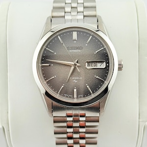 Vintage Seiko Automatic Watch: 36mm Gray Textured Dial, Stainless Steel