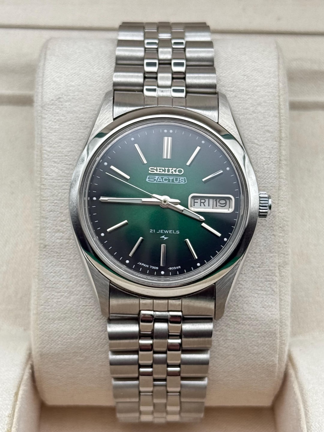 il_1080xN.6720256455_rfvw.jpg