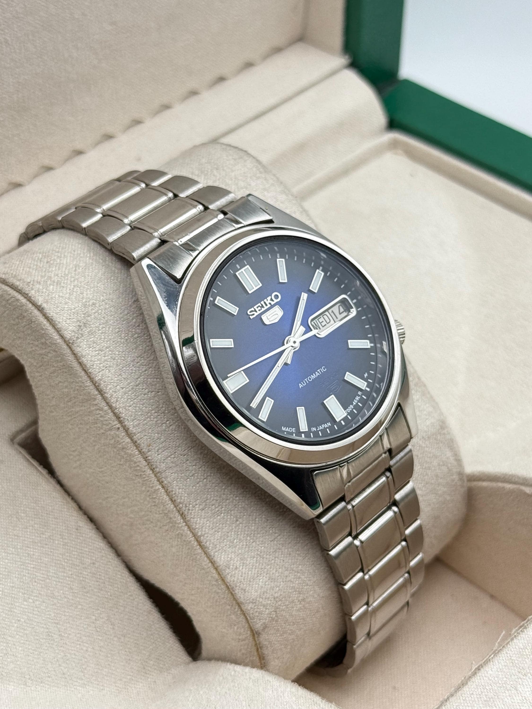 【Mark】SEIKO 5自動巻き時計 ネイビー文字盤 ヴィンテージ セイコー5 自動巻き腕時計：ネイビーブルー文字盤、17石