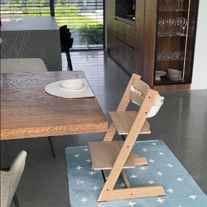 High Chair MAT | Messy Mat | Baby Splat Splash Mat | Floor Protector | Wipeable | Waterproff | Vegan Leather 95x125 cm | Cross Azure