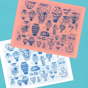 Op de afbeelding: Twee prints met illustraties van Minoïsche potten. Eén print heeft een perzikkleurige achtergrond, de andere is wit. De potten zijn afgebeeld in blauwe inkt, met verschillende vormen en decoratieve patronen. De tekst "Minoan Pottery" is zichtbaar op beide prints.