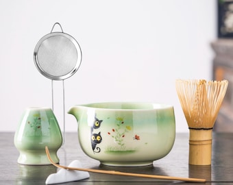 Set di ciotole per matcha a forma di gatto nero dipinte a mano: regalo in ceramica per la cerimonia del tè