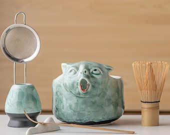 Puking Cat Matcha Bowl, 3D Vomiting Cat Chawan with Spout, Celadon Crystalline Glaze, Mint Green Tea Set, Funny Barf Cat Gift
