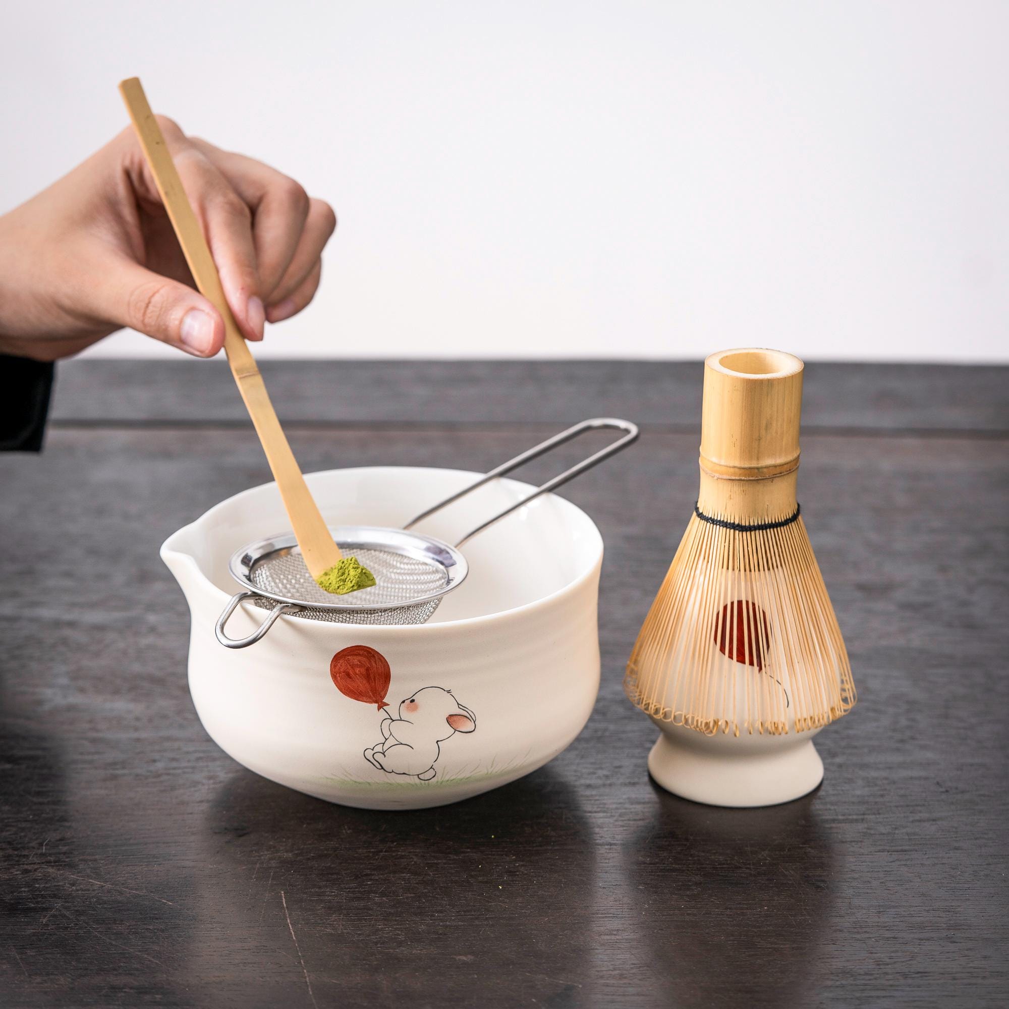 手描きうさぎ陶器抹茶碗セット：竹製茶筅と茶托 - Etsy 日本