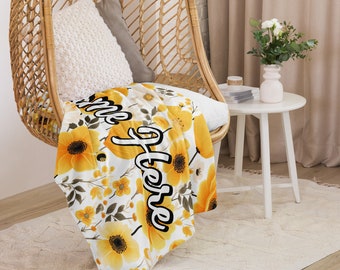 Personalized Floral Sherpa Blanket with Name || Custom Floral Throw Blanket || Spring Cozy Blanket || For Gift Idea || For Souvenir