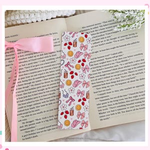 Girly Summer Bookmark | Cute Pink Bookmark with Bows, Cowboy Hats, Strawberries & Smiley Faces | Aesthetic Bookish Gift for Her