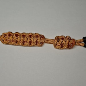 Paracord keychain poop bag holder 1-Cord