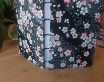 Handbound Watercolor Sketchbook: Coptic Stitch, Lay Flat, Japanese Chiyogami Cover