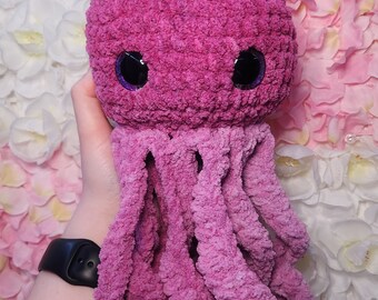 Squid plushie toy