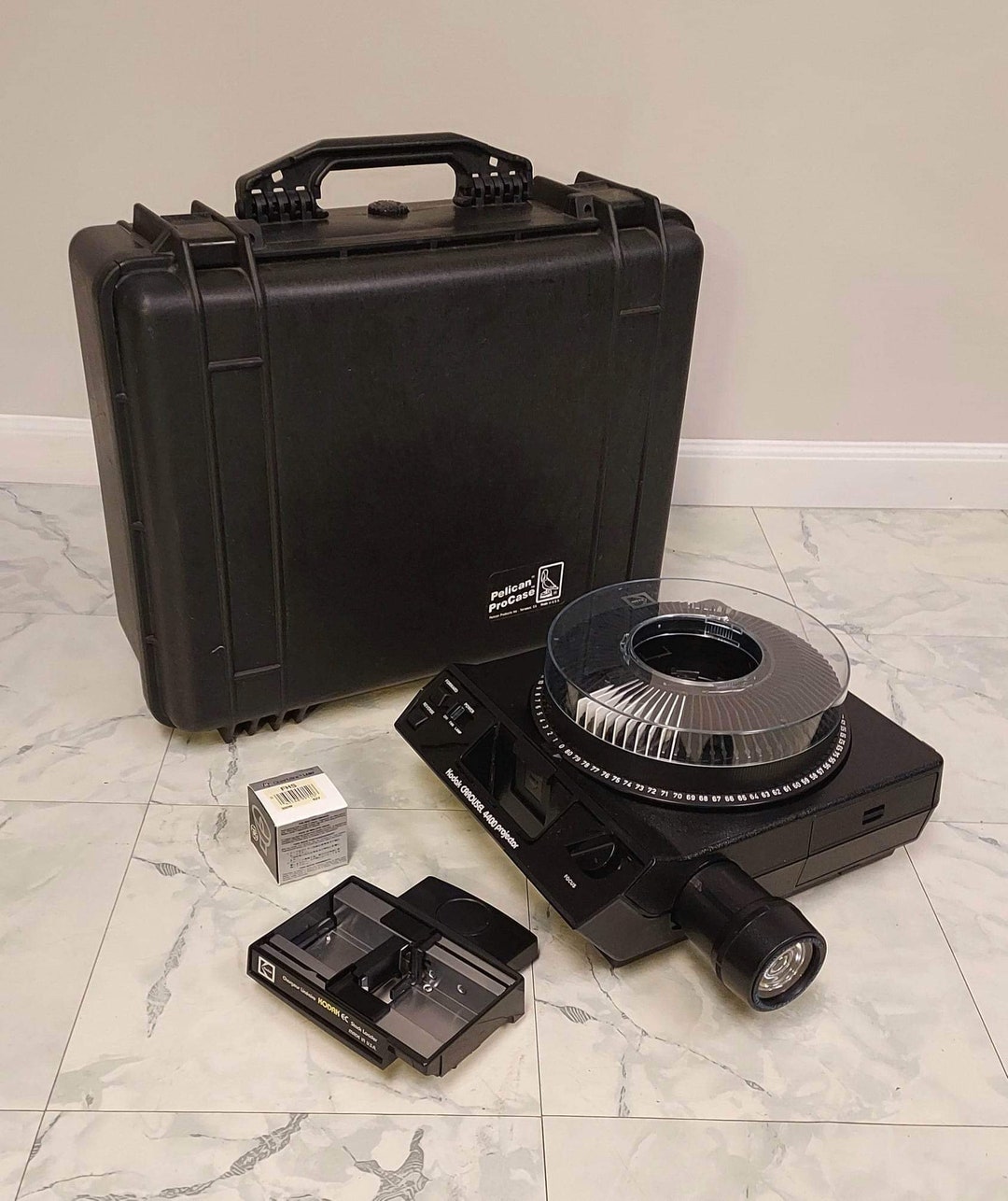 Kodak Ektagraphic 4400 Slide Projector Etsy