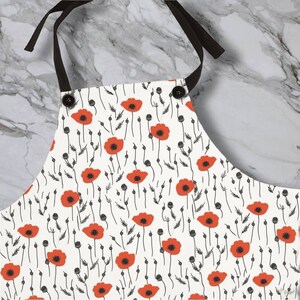 Poppy Pattern Apron | Cute Poppy Floral Design | Kitchen Accessories | Cooking Accessories