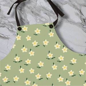 Jonquil Pattern Apron | Cute Mint Floral Design | Kitchen Accessories | Cooking Accessories