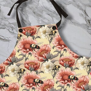 Flower and Bee Pattern Apron | Cute Floral Bee Design | Kitchen Accessories | Cooking Accessories