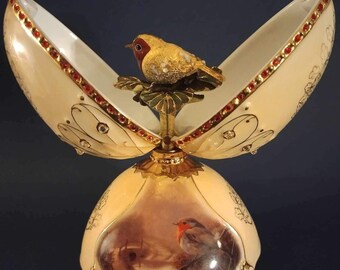 Heirloom Porcelain Jewel of Nature collectible egg - Robin - Morning has broken