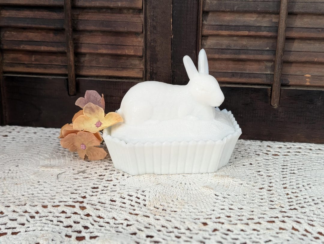 Vintage Milk Glass Bunny on a Fence - Etsy