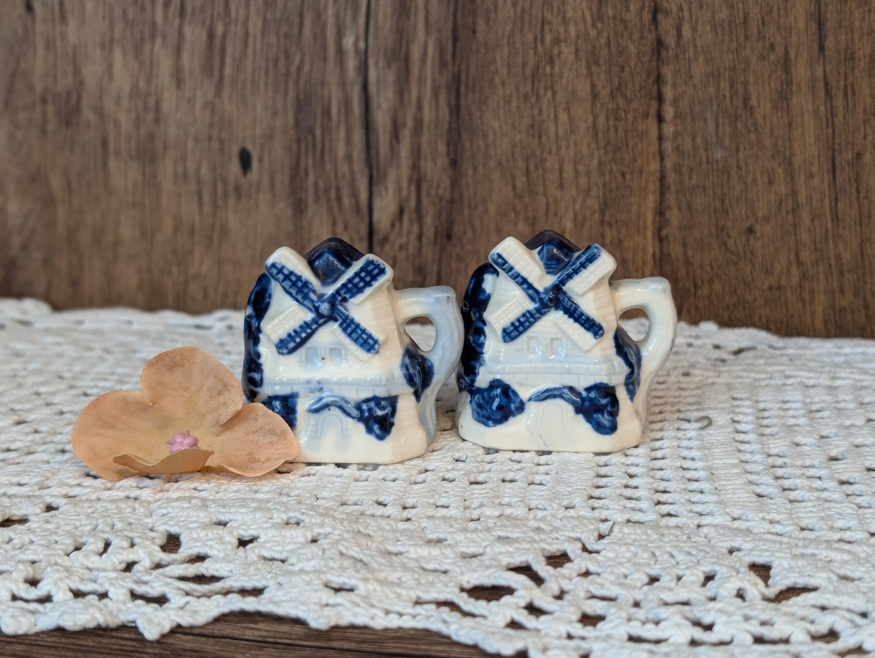   花柄Salt and pepper ２個 Occupied Japan Salt and Pepper - Etsy