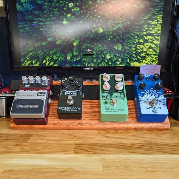 Guitar pedalboard (small)