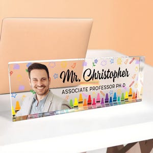 Naambordje foto lerarenbureau, gepersonaliseerd bord met naam en functie, kantoorcadeaus, acryl naamplaatje, decor leraar bureau