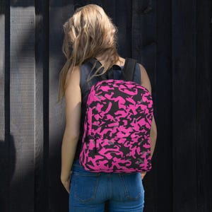 Sac à dos rose camouflage, sac à dos camouflage élégant pour l'école ou les aventures en plein air, cadeau d'anniversaire parfait pour elle