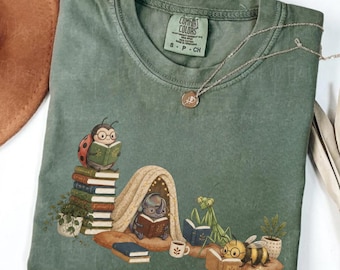 Bug shirt, comfort colors insects bookish tee, bugs tshirt, insect t shirt, book lover gifts, reading cozy ladybug, goblin core book club
