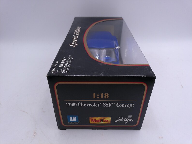 Maisto Special Edition 2000 Chevy SSR Concept Diecast Scale 1:18 image 5