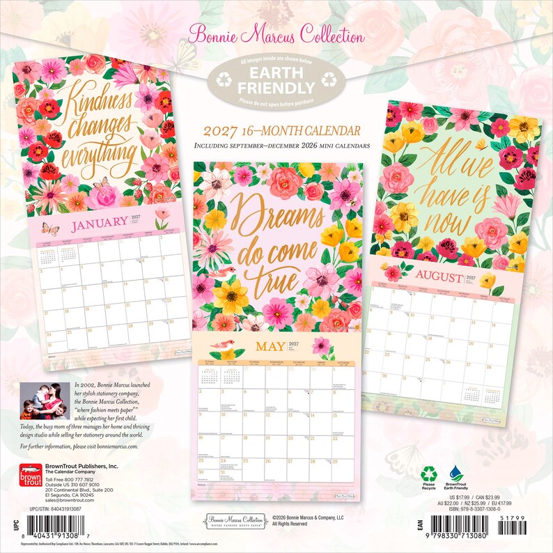 Pu&ograve; includere: Un calendario 2027 di 16 mesi con disegni floreali e citazioni ispiratrici. Include mini calendari per settembre-dicembre 2026. La copertina presenta le frasi "Kindness changes everything", "Dreams do come true" e "All we have is now".