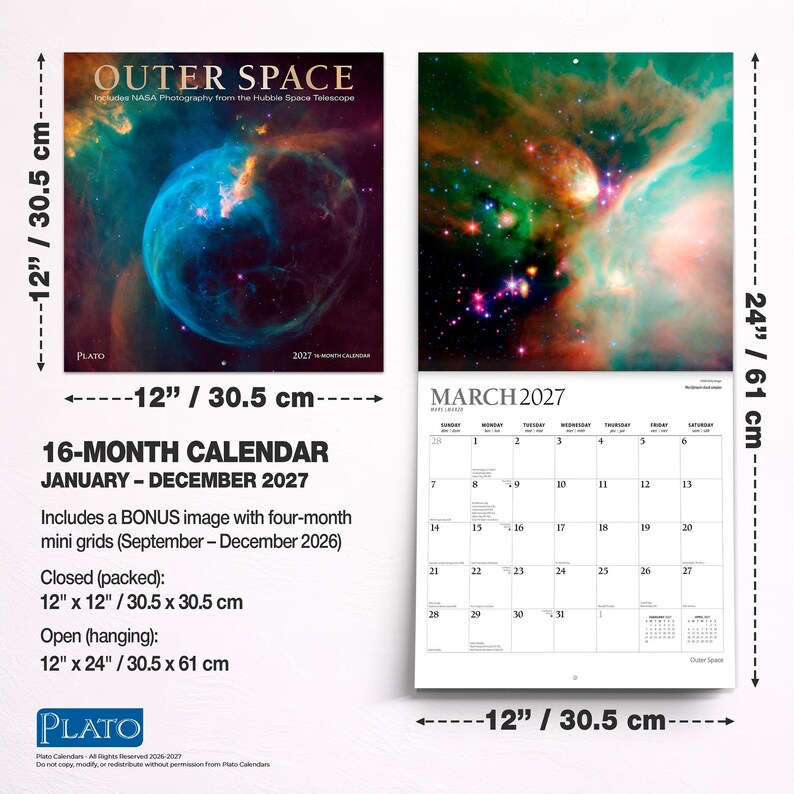 Op de afbeelding: Een 16-maanden wandkalender getiteld Outer Space met NASA-fotografie van de Hubble-ruimtetelescoop. De kalender meet 30,5 cm bij 30,5 cm wanneer gesloten en 30,5 cm bij 61 cm wanneer geopend, met een maandoverzicht voor maart 2027.