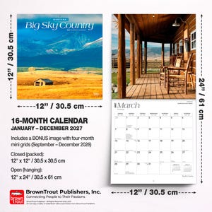 K&ouml;nnte beinhalten: Ein 16-Monats-Wandkalender mit dem Titel Montana Big Sky Country 2027. Der Kalender misst geschlossen 30,5 cm x 30,5 cm und ge&ouml;ffnet 30,5 cm x 61 cm. Er zeigt Landschaftsfotografien von Bergen und einer Veranda sowie ein Kalenderblatt f&uuml;r M&auml;rz 2027.