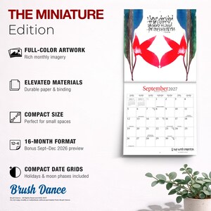 Pode incluir: Um calend&aacute;rio de parede intitulado The Miniature Edition com formato de 16 meses de setembro de 2026 a dezembro de 2027. A p&aacute;gina superior exibe uma ilustra&ccedil;&atilde;o floral vermelha com o texto I have decided to be happy because it is good for one's health.