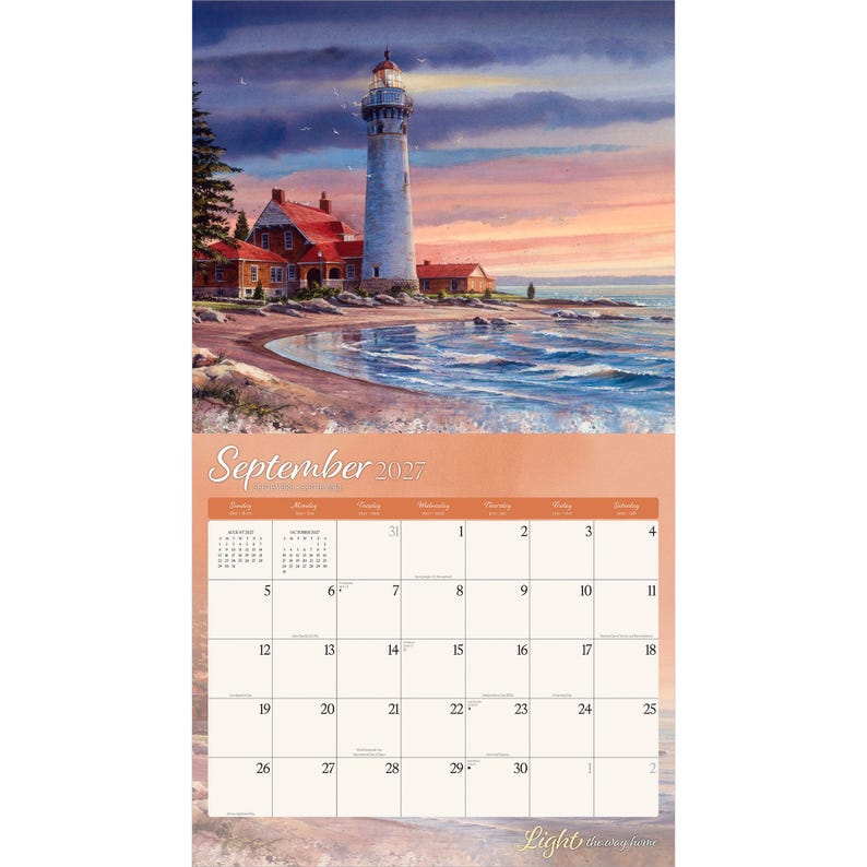 Peut inclure: Une page de calendrier mural pour septembre 2027 pr&eacute;sentant une illustration style aquarelle d'un phare blanc et de b&acirc;timents aux toits rouges sur une c&ocirc;te rocheuse au coucher du soleil. La grille affiche les dates du premier au trente.