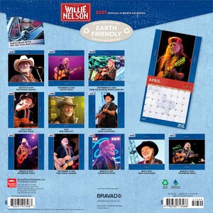 Op de afbeelding: 2027 offici&euml;le 16-maandenkalender van Willie Nelson. Bevat afbeeldingen van Willie Nelson die live optreden, met een bonusafbeelding en een minikalender voor september-december 2026. Milieuvriendelijk product.