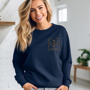 Personalisiert gestickt Sweatshirt, Initialen Stickerei, neue Mama Outfit, Schwangerschaft enthüllen Kleidung, Mama Geschenk, Papa Geschenk