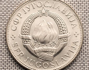 Stara moneta Jugosławii z 1977 r. – Duża moneta 10 dinarów XF – Z kraju, który już nie istnieje – Pamiątka z czasów zimnej wojny – Unikatowy prezent historyczny