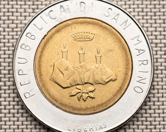 San Marino 500 lirów 1986 – Moneta z rewolucją technologiczną – Projekt człowieka i komputera – Dwumetalowa moneta europejska – Unikalna moneta zabytkowa XF