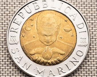 San Marino 500 lirów 1996 – Moneta filozoficzna Hegel – Dwumetalowa moneta europejska – Motyw myśli ludzkiej – Unikatowa moneta zabytkowa XF