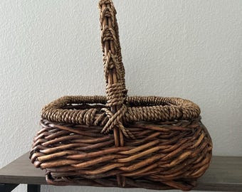 Rustic Woven Gathering Basket with Handle | Chunky Wicker Farmhouse Storage | Cottagecore Decor | Vintage Style Market Basket | Flower Trug