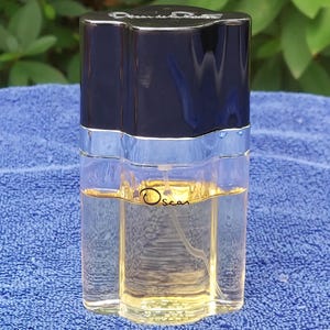 Oscar De La Renta Eau De Toilette Spray Perfume 1.6 Fl Oz 90% Full Vintage