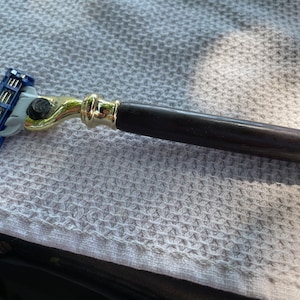 Custom razors