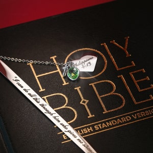 Custom birthstone bookmark, ideal for book lovers and bookworms. Perfect handmade gift for birthdays, Christmas, retirement, or as a bible bookmark. Thoughtful gift for her, mom, or him, combining personalization and practical style