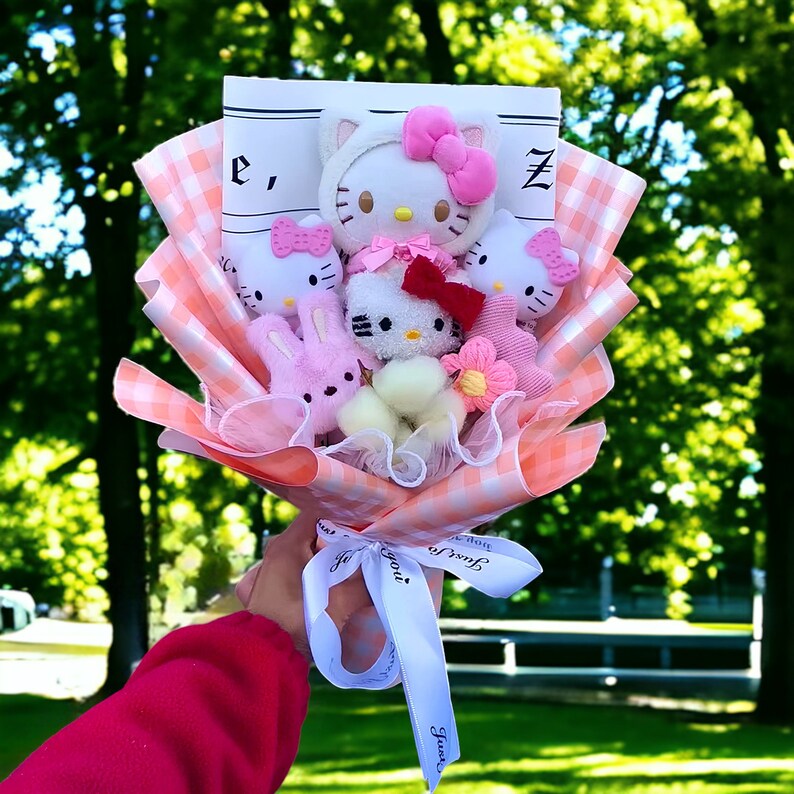 Crochet Flower Hello Kitty Bouquet, Sanrio Bouquet, Flower Arrangement