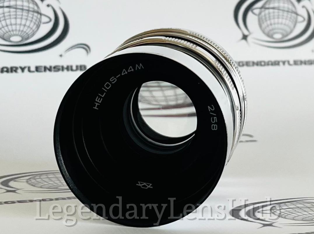 HELIOS-44 M f2/58 mm KMZ レンズと M42–富士フイルム (FX) X マウント