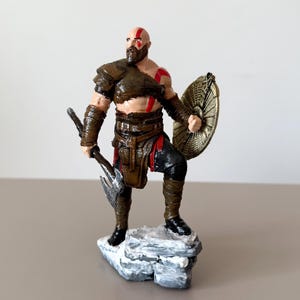 Kratos Figure Gad Of Wor Sculpture Miniature