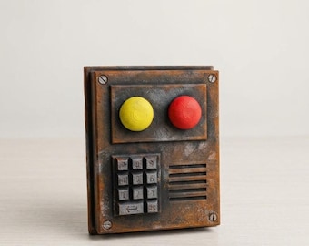 Rust Codelock Life Size 4'' 10cm