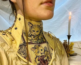 Neck corset with cats, historical neck corset with ornament, reversible upcycle corset, fairy collar, shoulder piece withtapestry